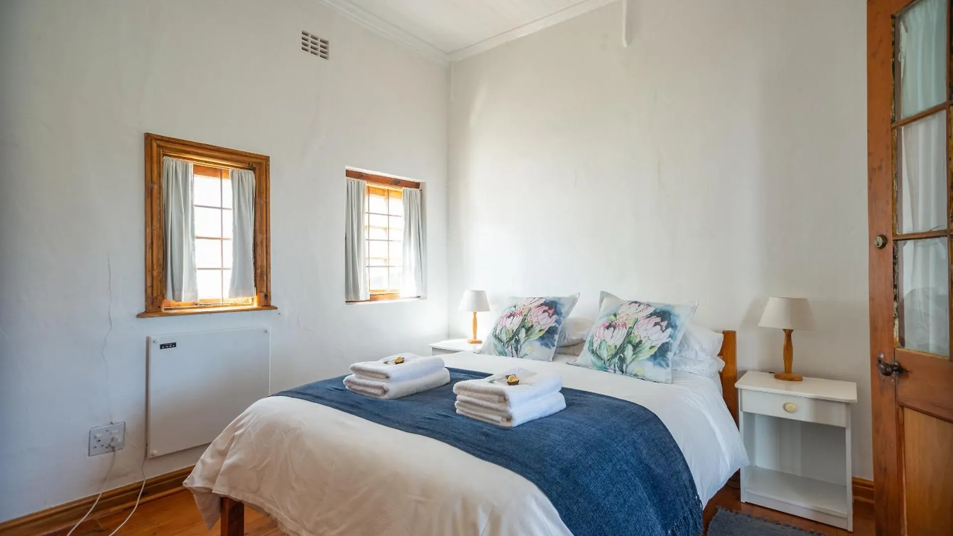 Bosky Dell On Boulders Beach Simon's Town Lodge