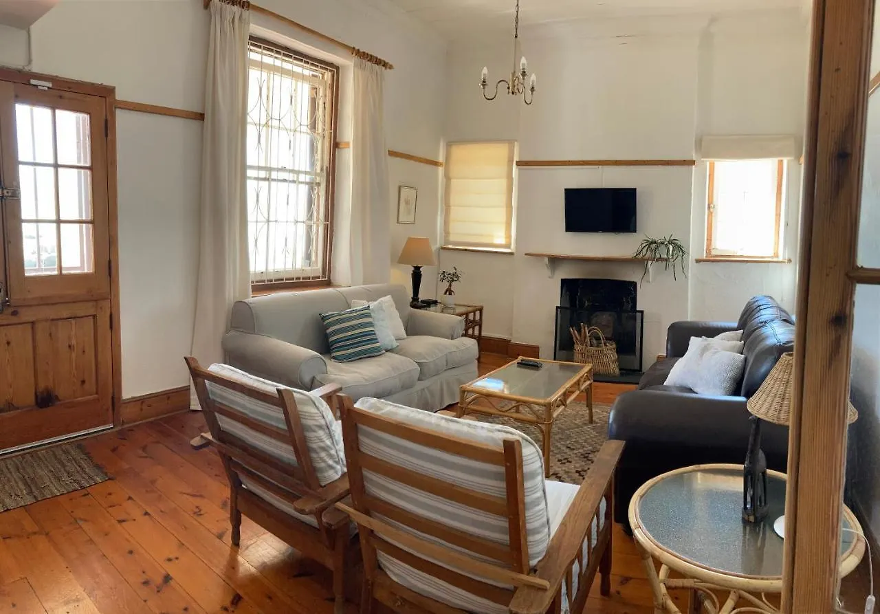 Bosky Dell On Boulders Beach Simon's Town Lodge