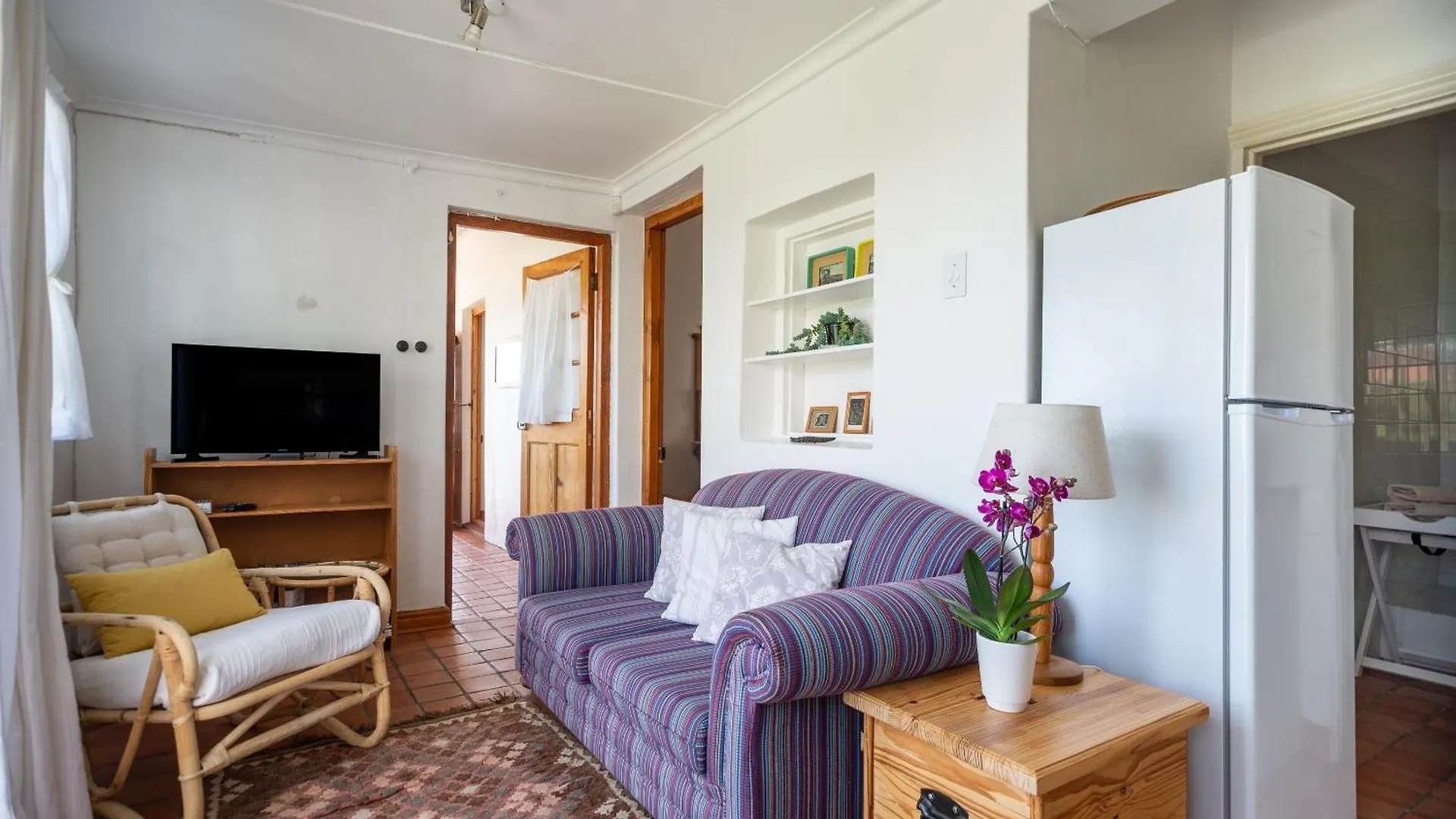 Bosky Dell On Boulders Beach Simon's Town Lodge