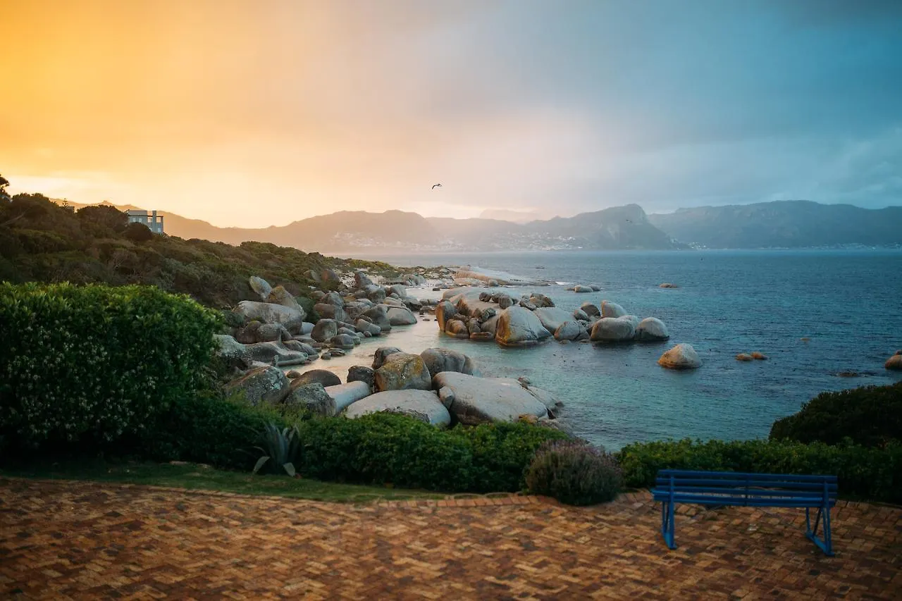 Lodge Bosky Dell On Boulders Beach Simon's Town South Africa